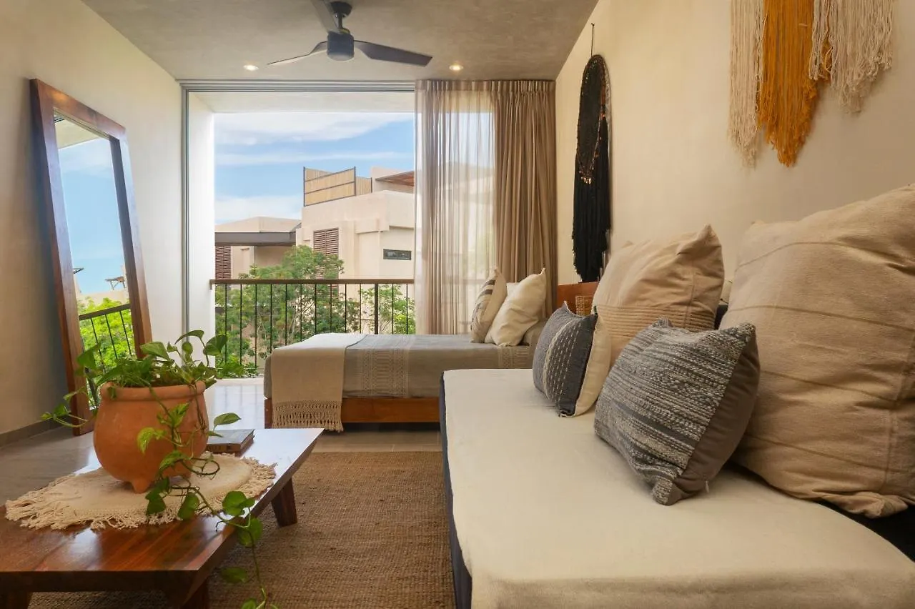 Private Pool And Roof Top For 3 In La Veleta Tulum
